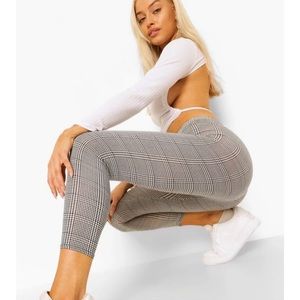 *New* Black & white leggings